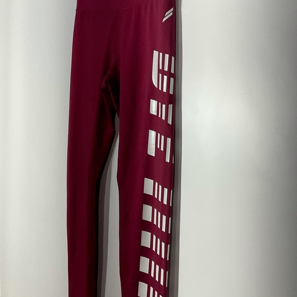 Doyoueven ‘Leave Your Mark’ maroon leggings; Nice! - Picture 6 of 11